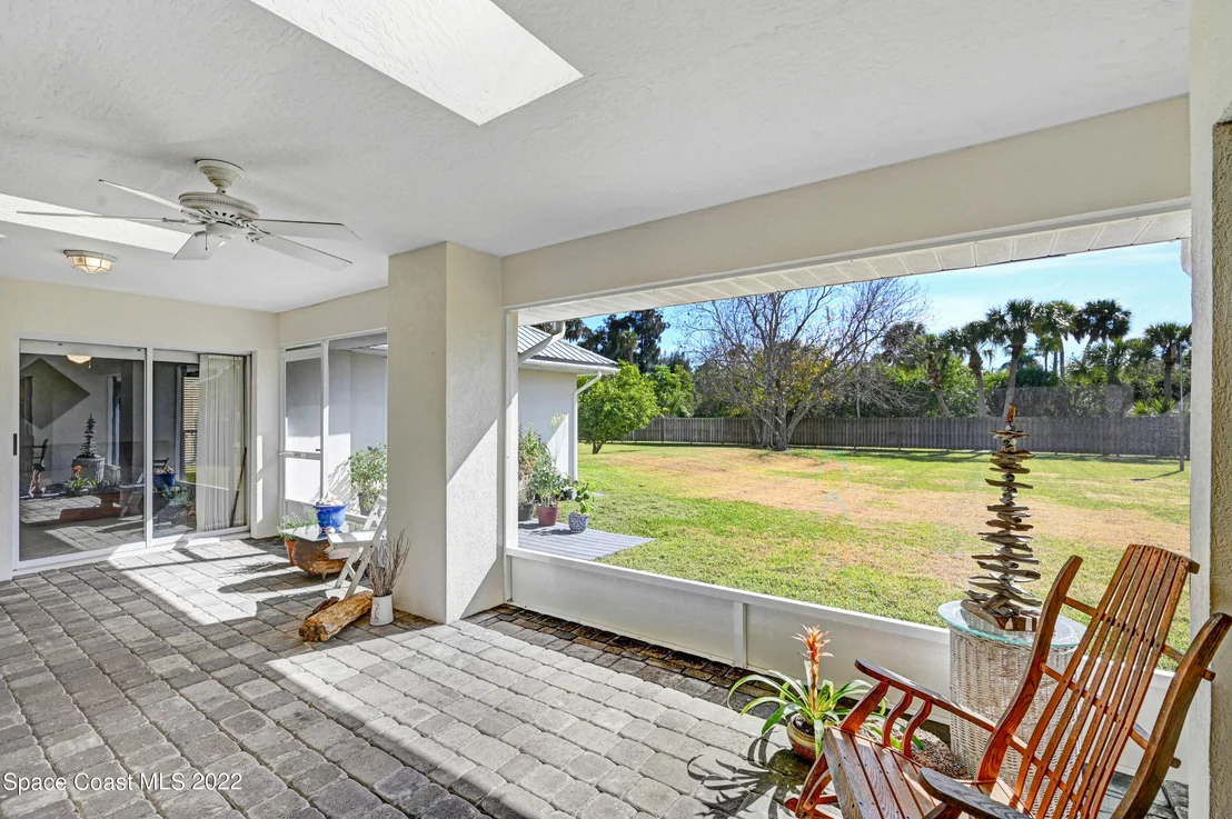 Photo of 115 River Road Circle