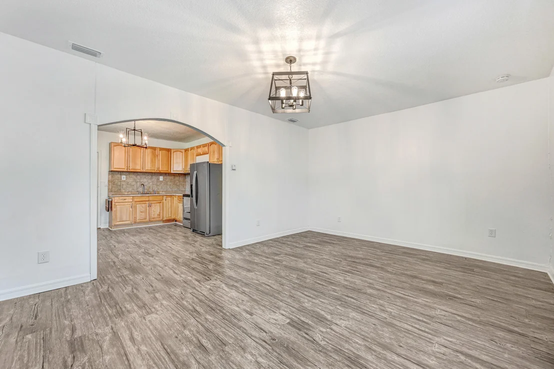 Photo of 298 Dorset Drive