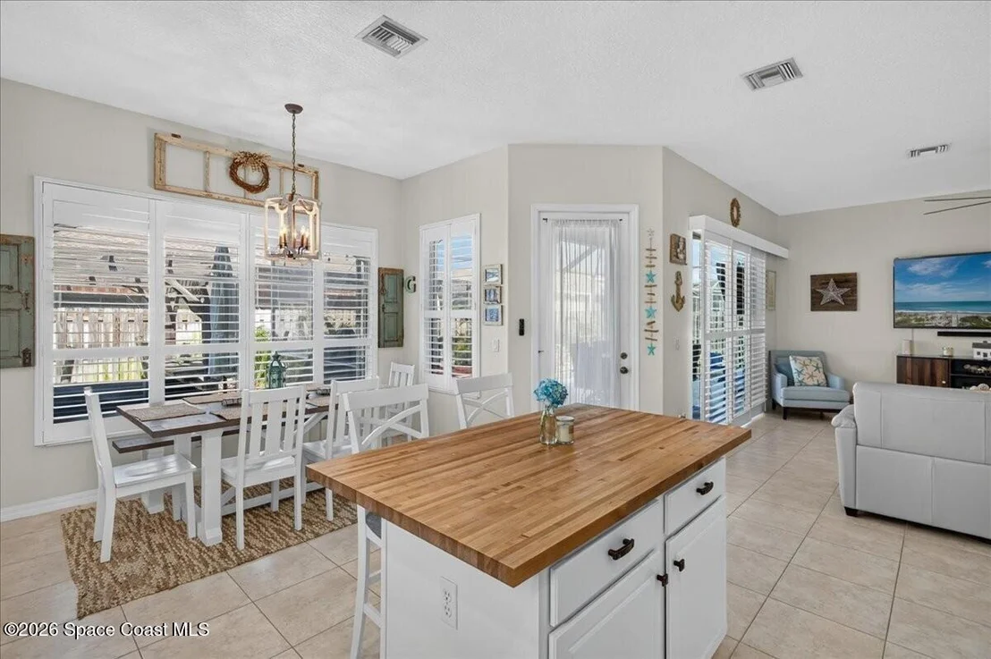 Photo of 1880 Thesy Drive