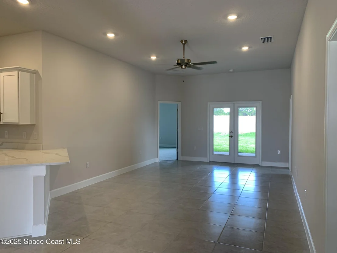 Photo of 1095 Kylar Drive NW