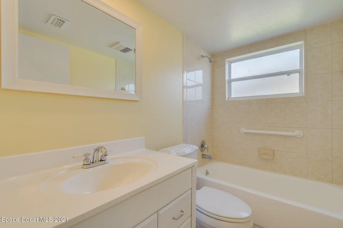 Photo of 910 Jefferson Road