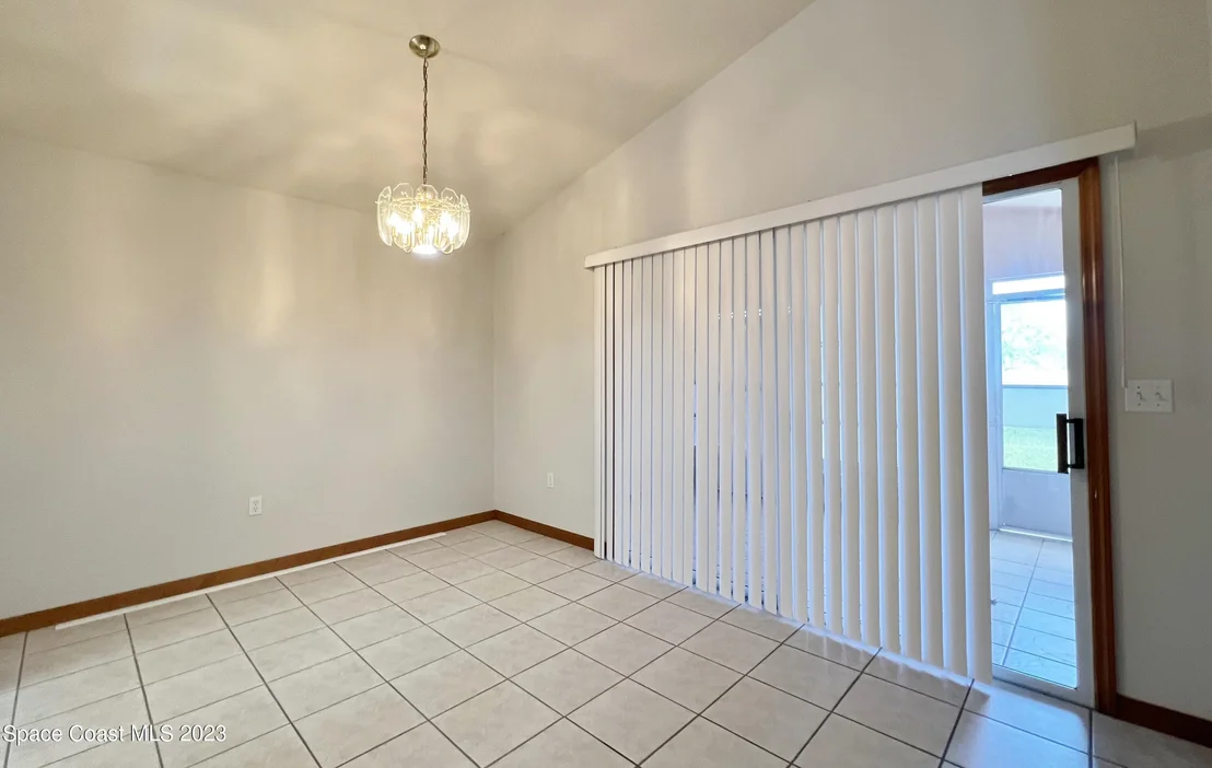 Photo of 1054 S Fork Circle