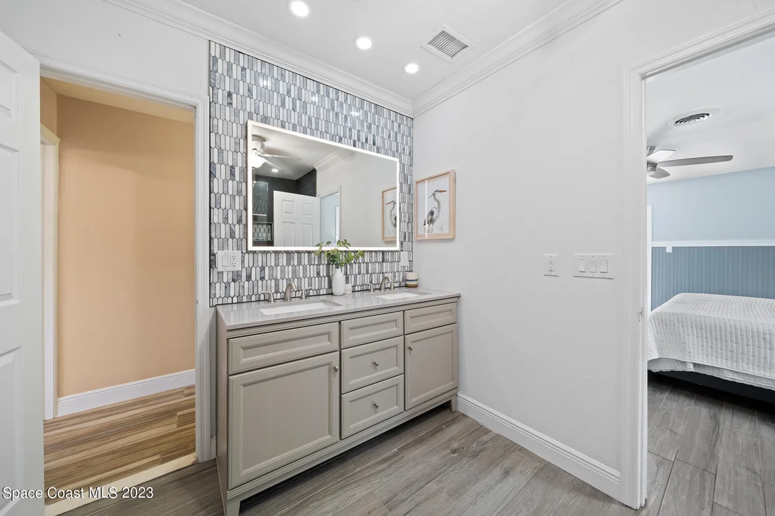 Photo of 275 Cinnamon Drive