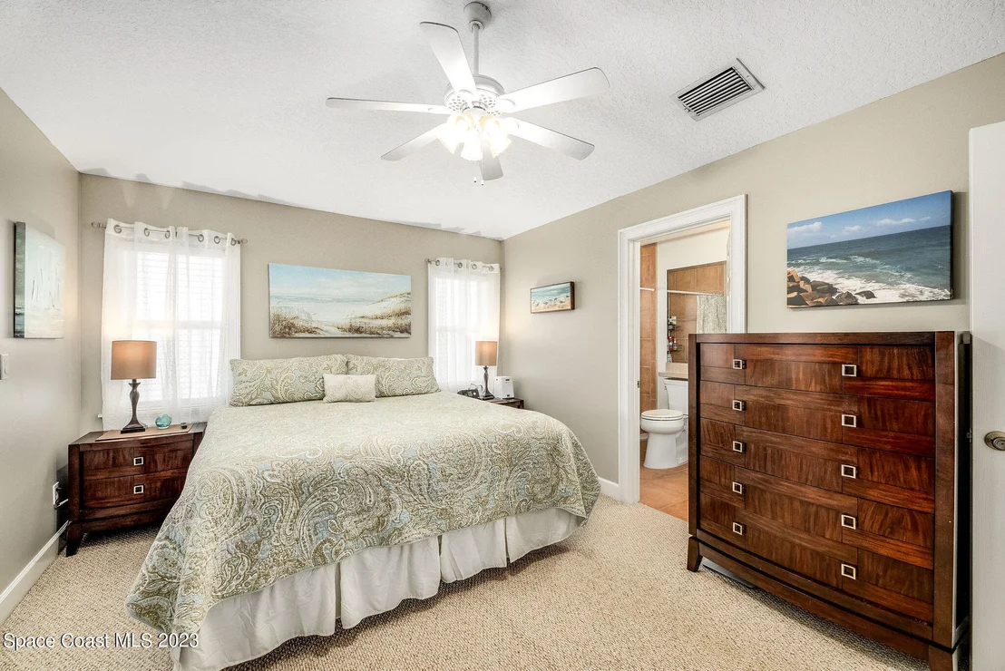 Photo of 468 Biscayne Lane