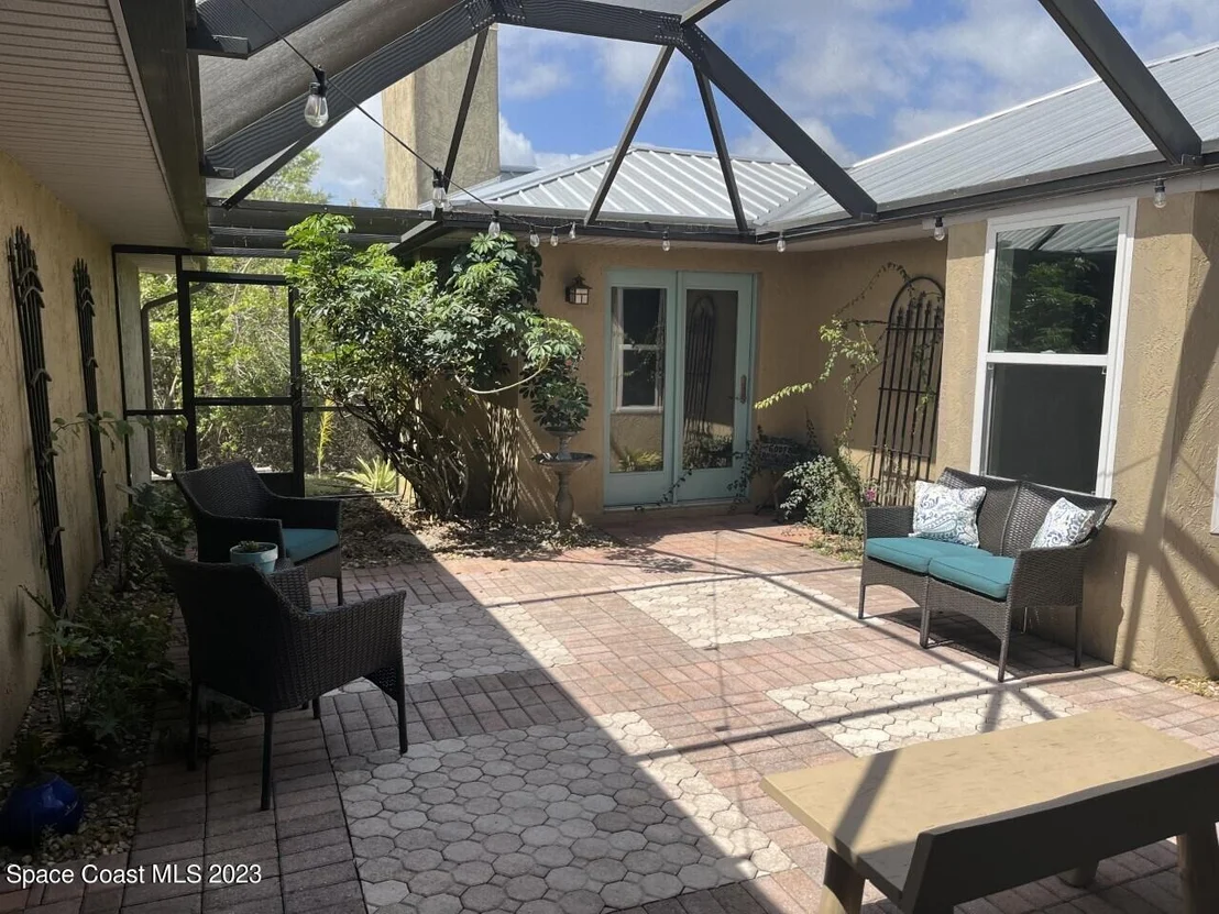 Photo of 1420 War Eagle Boulevard