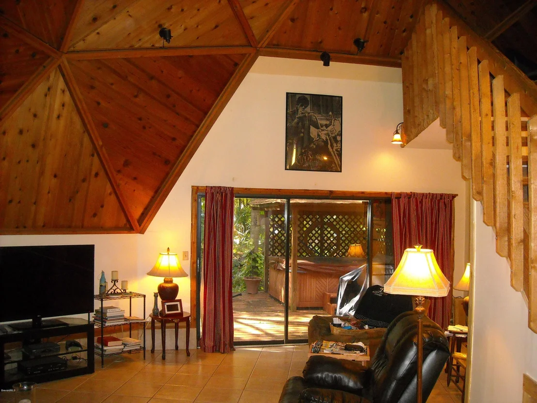 Photo of 920 SW Atz Road