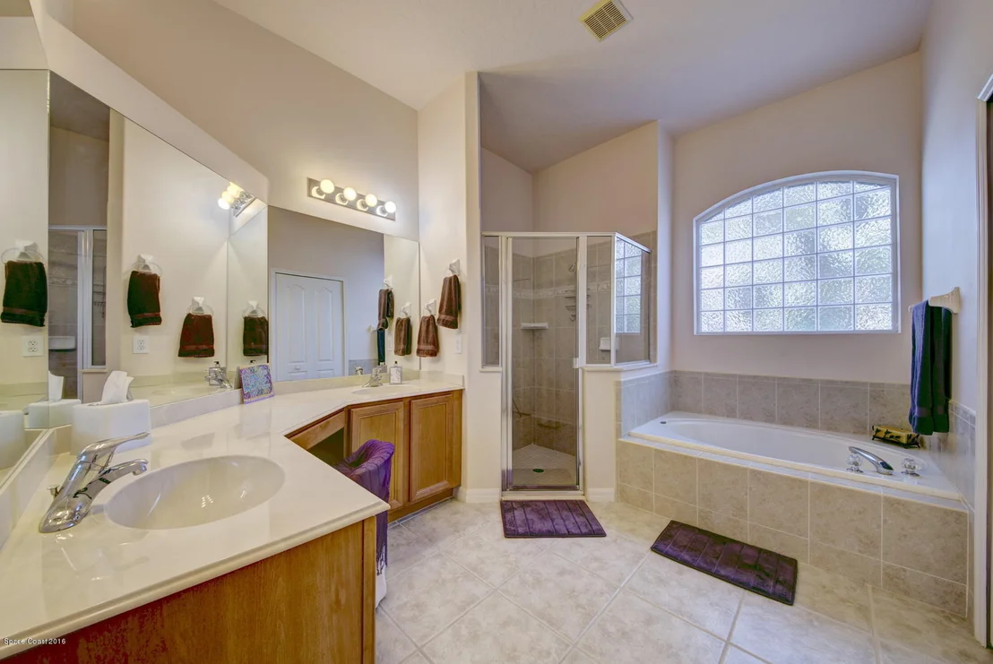 Photo of 4668 Alamanda Drive