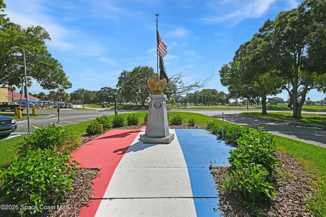 Photo of 451 E Egret Circle