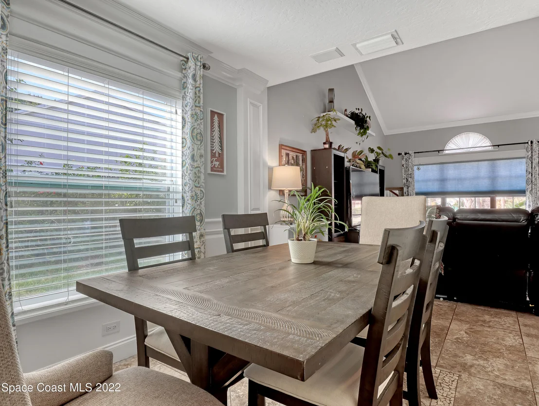 Photo of 1541 Clover Circle