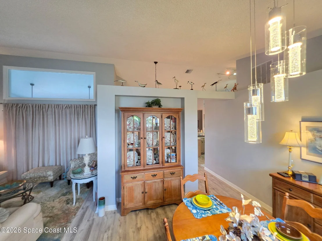Photo of 2599 Senator Way