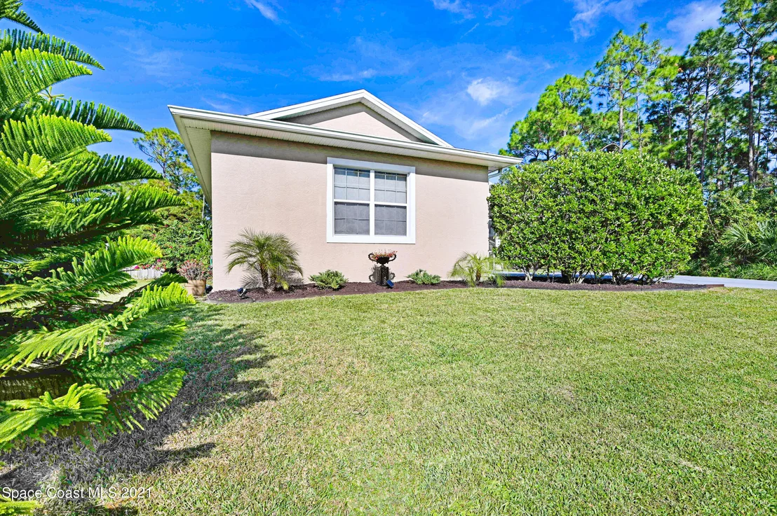 Photo of 477 Ocala Street