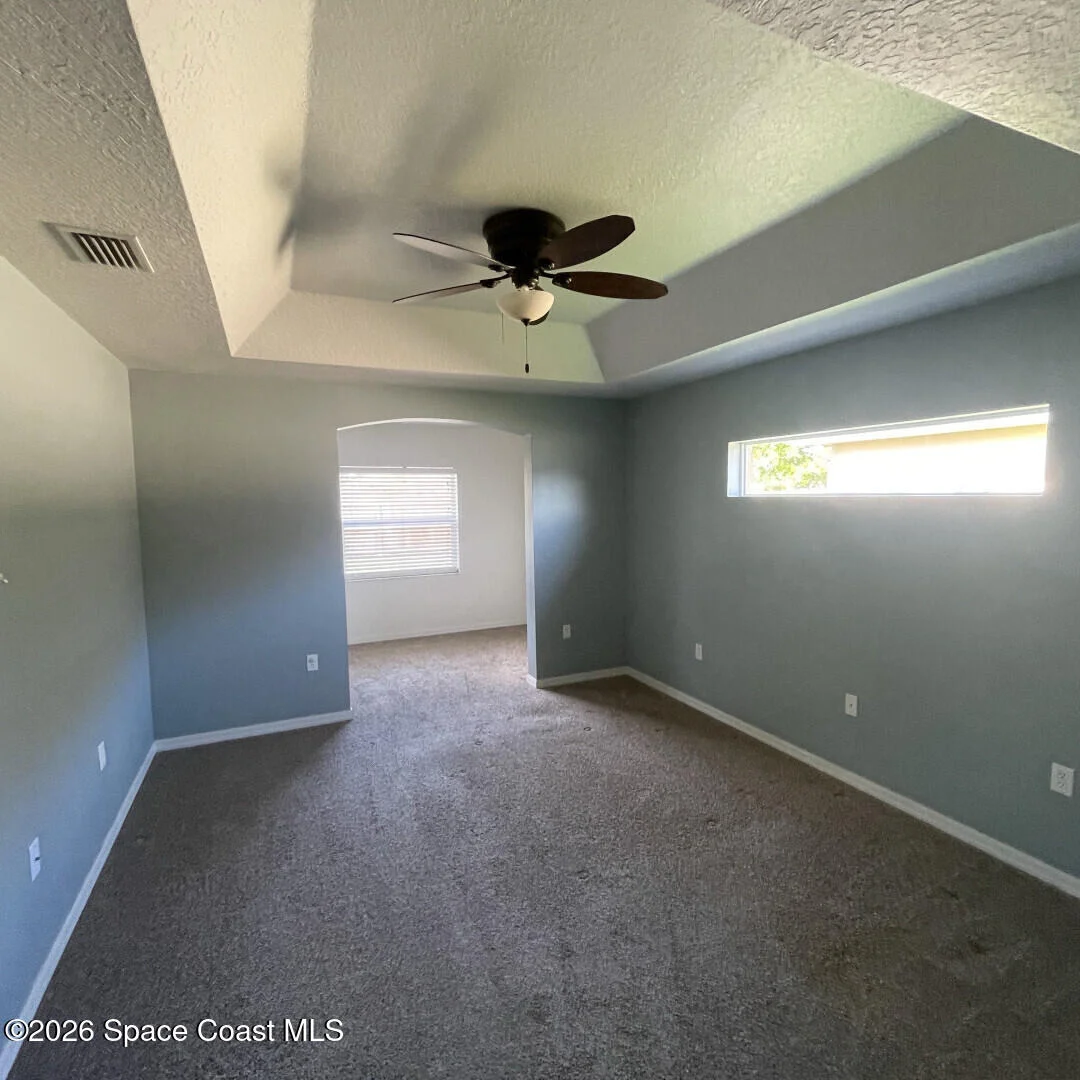 Photo of 2028 Gloria Circle NE