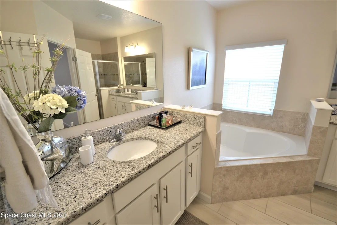 Photo of 940 Fiddleleaf Circle