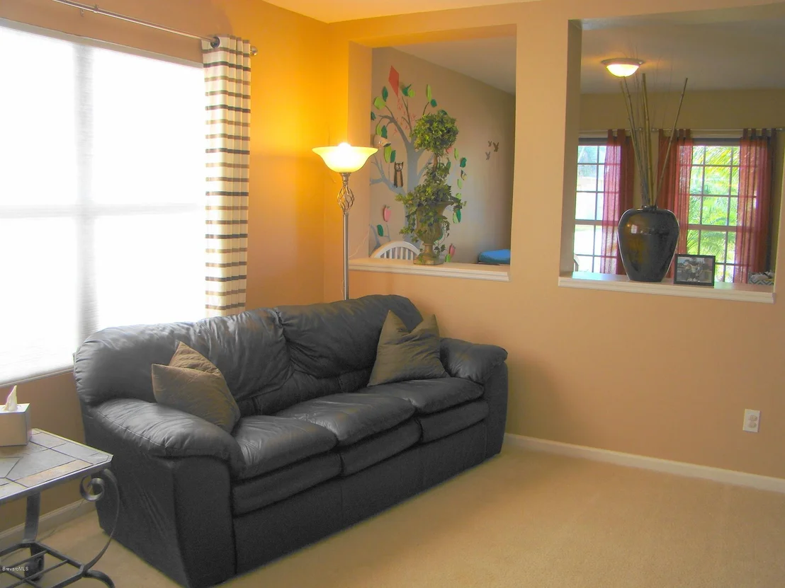 Photo of 821 Benton Drive