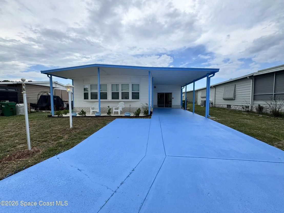 Photo of 805 Wren Circle