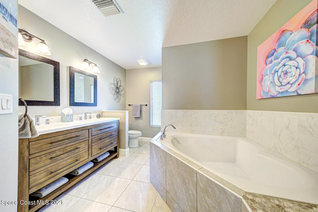 Photo of 925 Yorktowne Drive