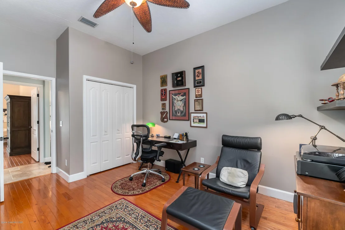 Photo of 702 Sanderling Drive