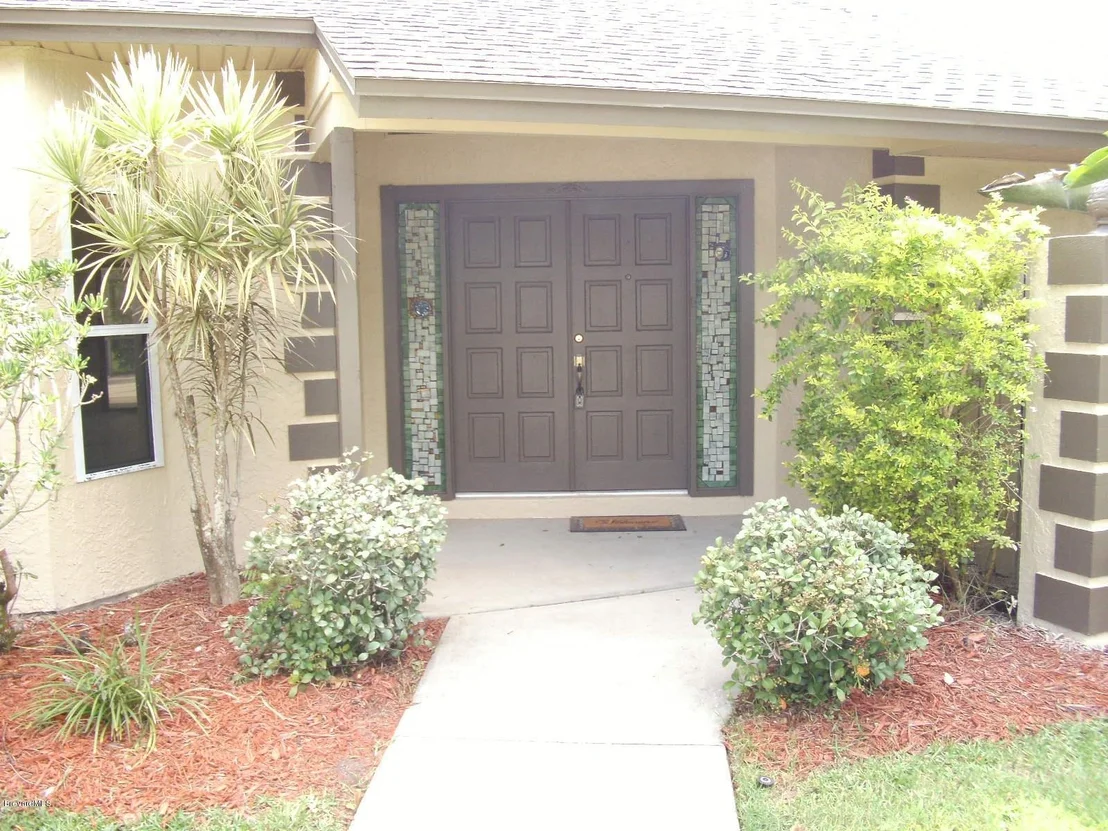 Photo of 544 Deerfield Drive