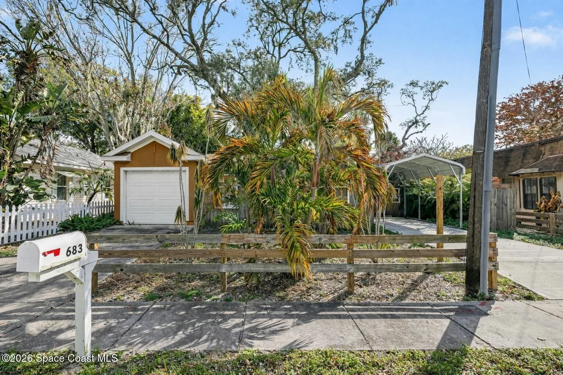 Photo of 683 Old Oak Street
