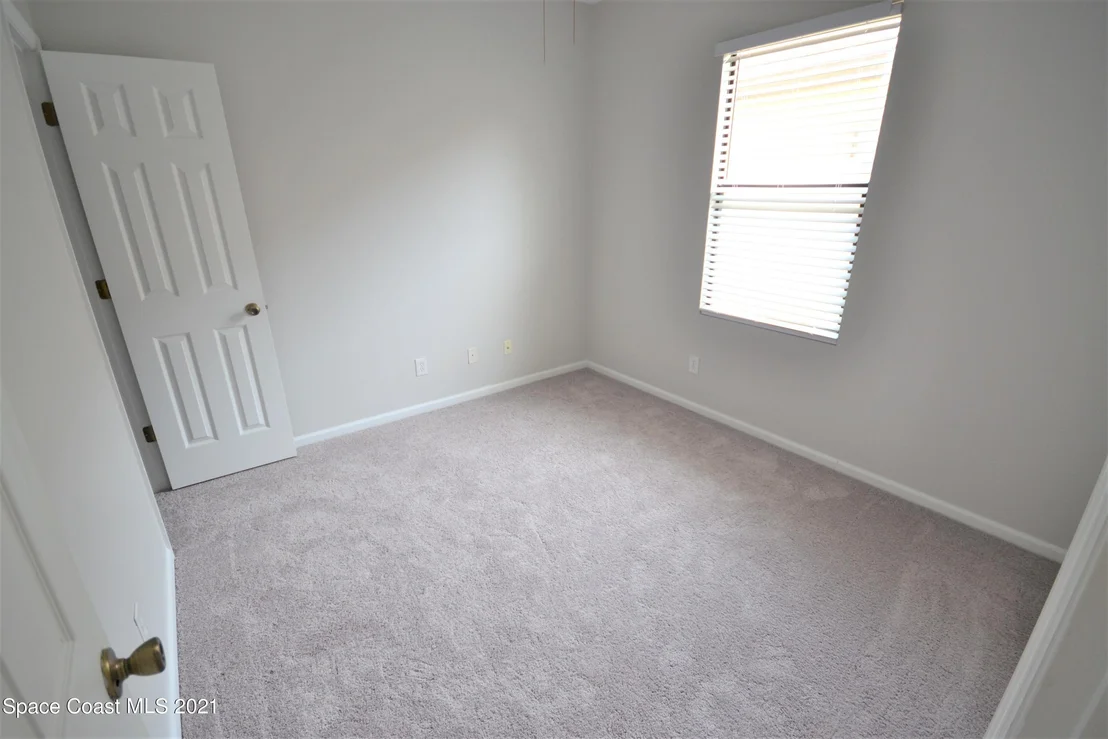 Photo of 650 Parnell Avenue