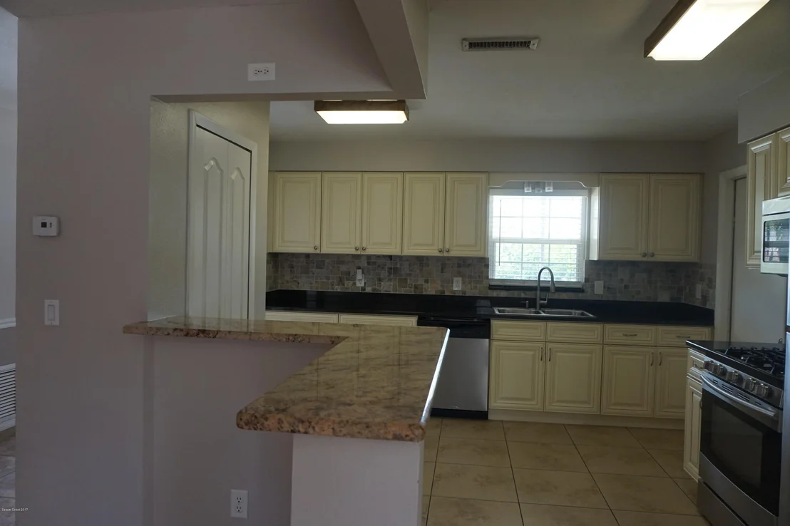 Photo of 1073 Basque Drive
