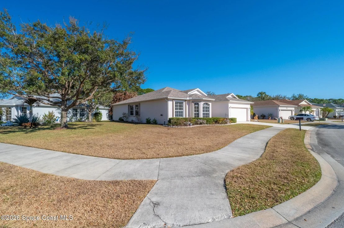 Photo of 1325 Shoreline Circle