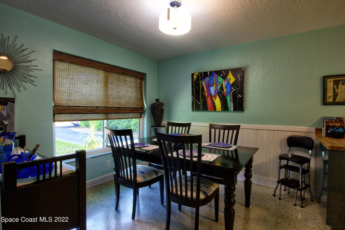 Photo of 153 Clairbourne Avenue