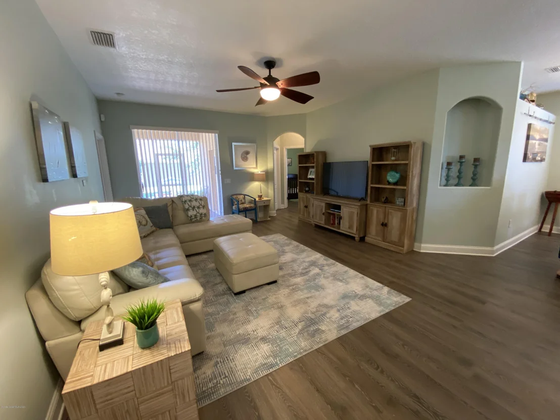 Photo of 2291 Bridgeport Circle