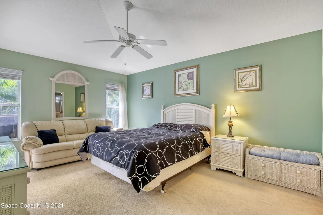 Photo of 6915 Renshaw Drive