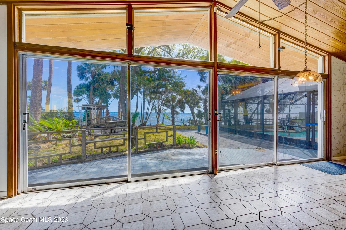 Photo of 3577 N Sylvan Lane