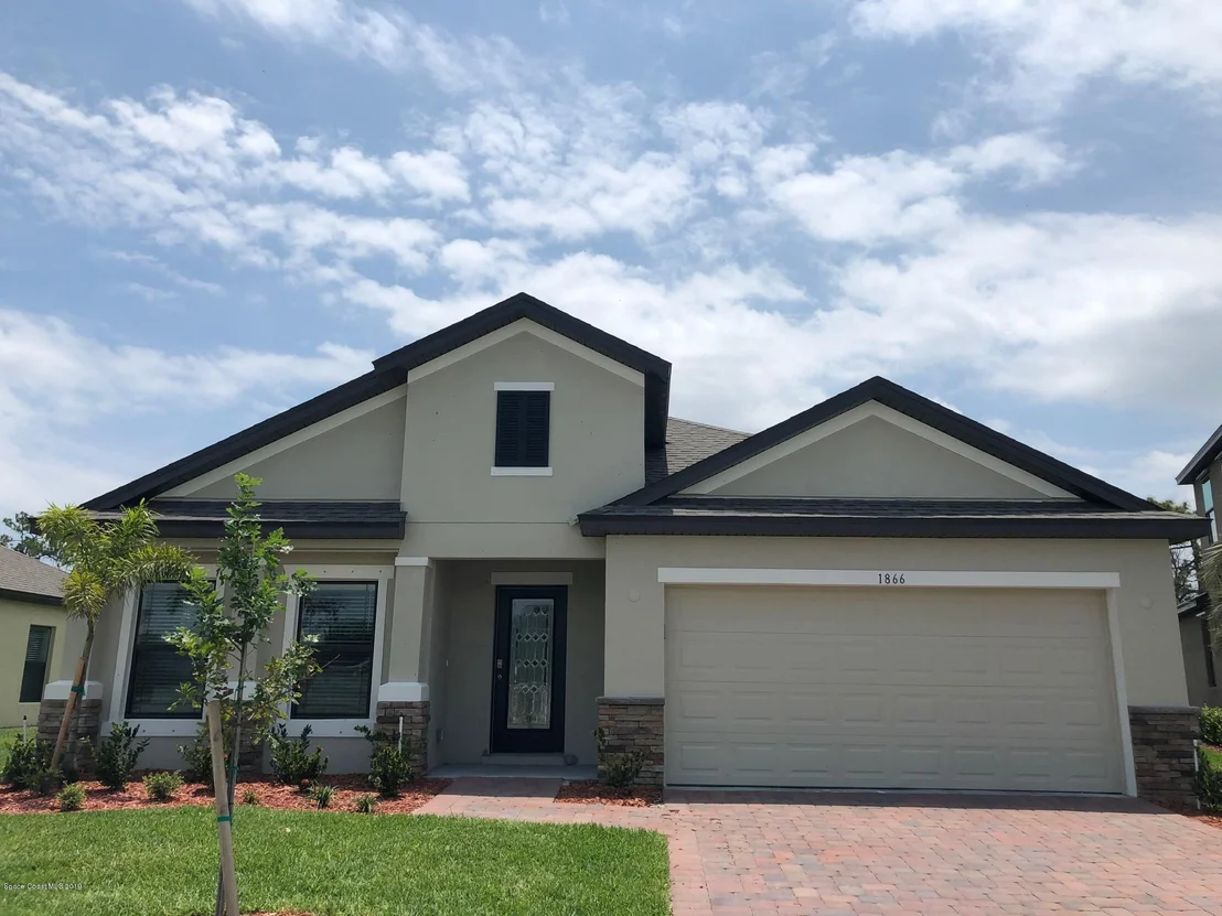 Photo of 1866 Fuji Drive