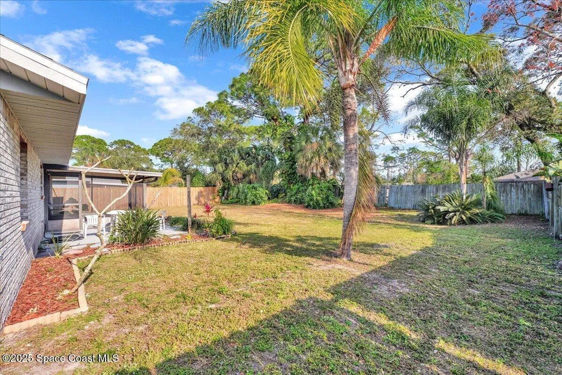 Photo of 5453 Holden Road