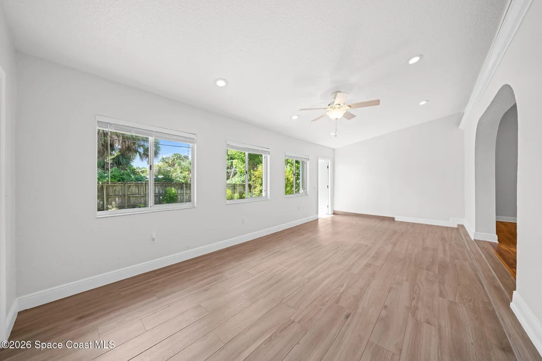 Photo of 309 Amherst Avenue