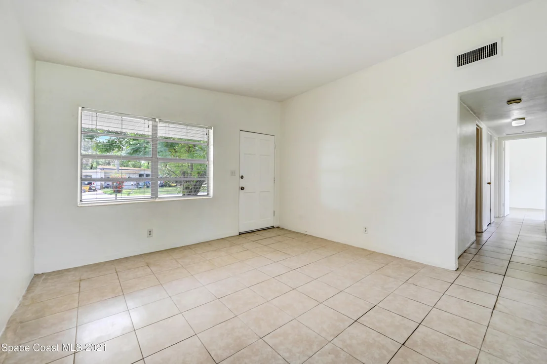 Photo of 1848 Mosswood Drive