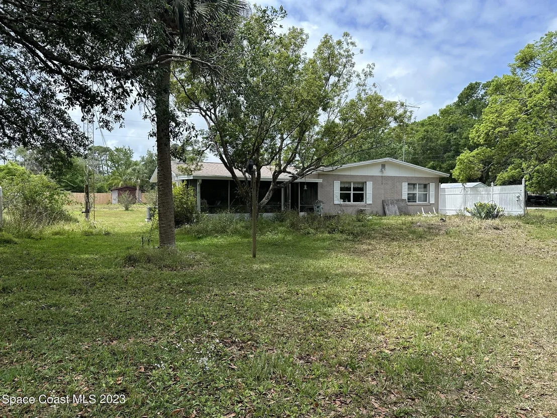 Photo of 5995 Palm Street