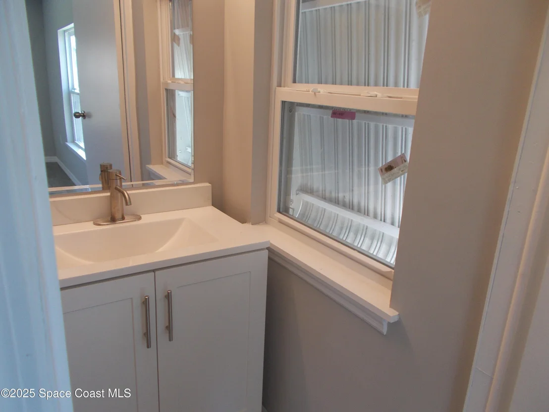 Photo of 619 Sea Gull Drive W