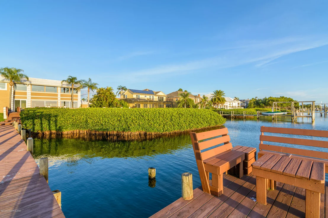Photo of 454 Lanternback Island Drive