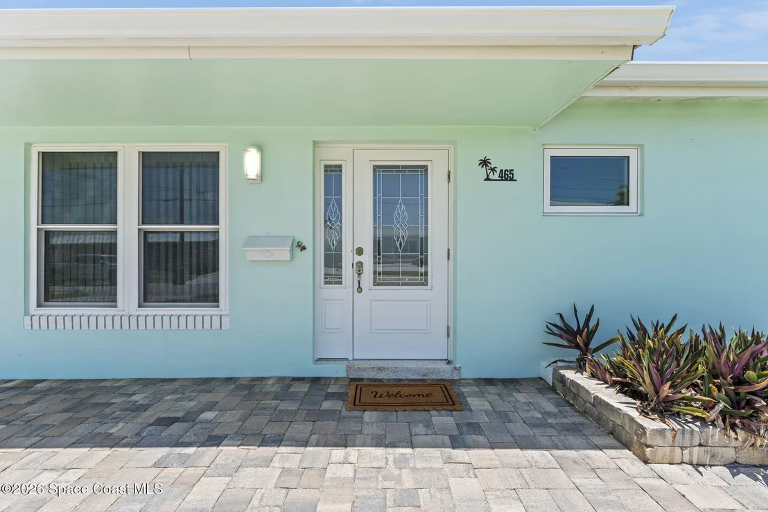 Photo of 465 Cardinal Drive