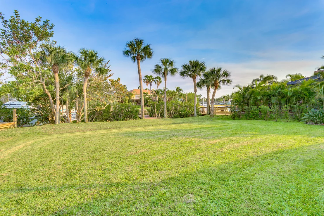 Photo of 465 Lanternback Island Drive