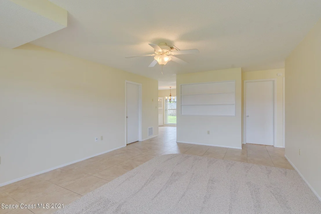 Photo of 910 Jefferson Road