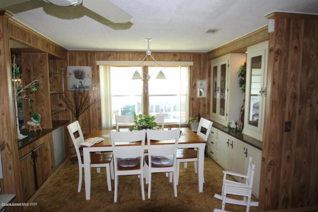 Photo of 547 Jennifer Circle