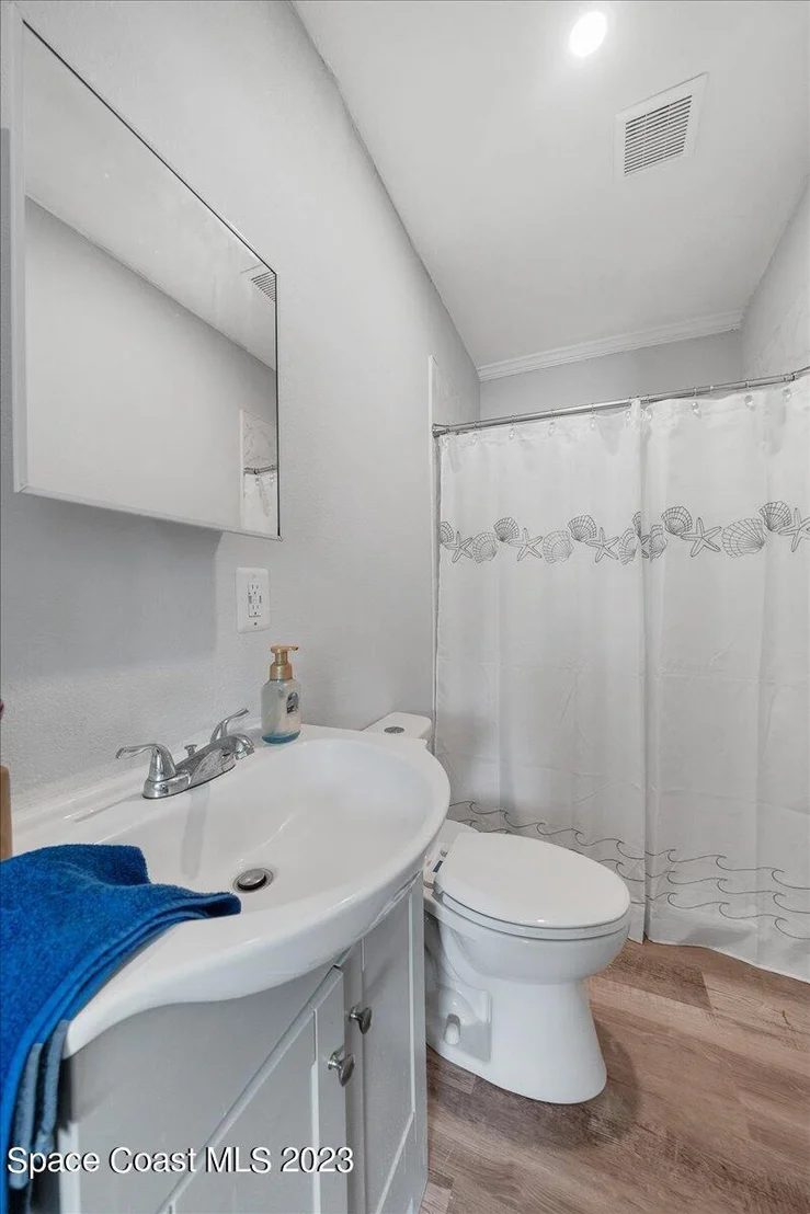Photo of 380 Maple Place