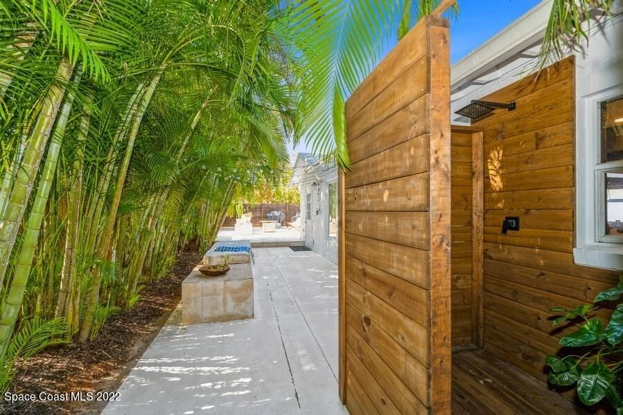 Photo of 760 Indian River Drive