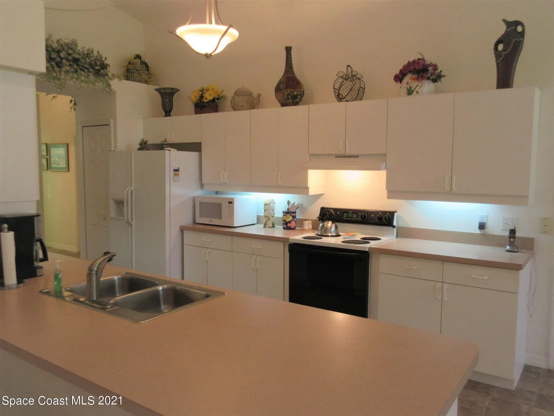 Photo of 3879 Saint Armens Circle