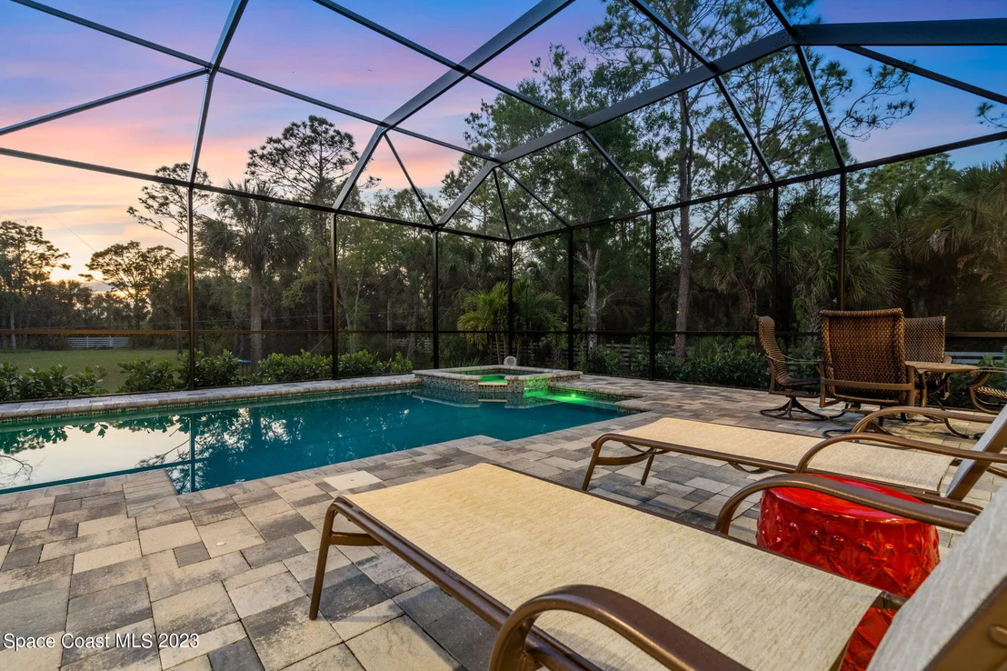 Photo of 5655 Willoughby Drive