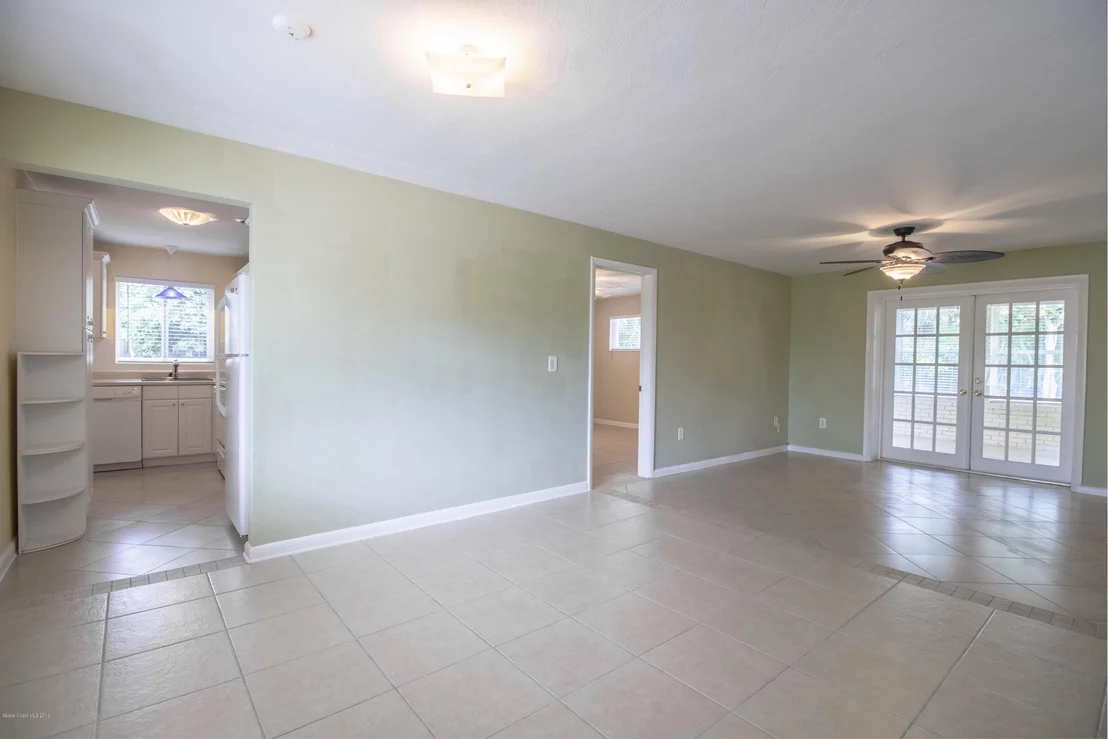 Photo of 1127 Pine Tree Drive