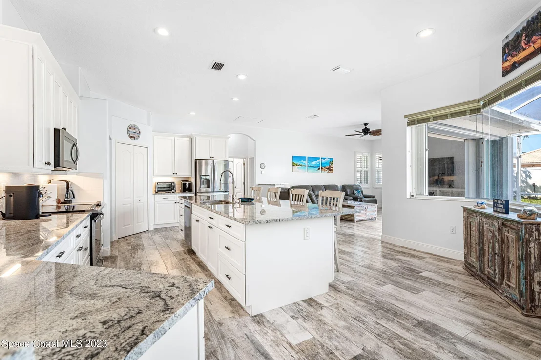 Photo of 212 Ivory Drive