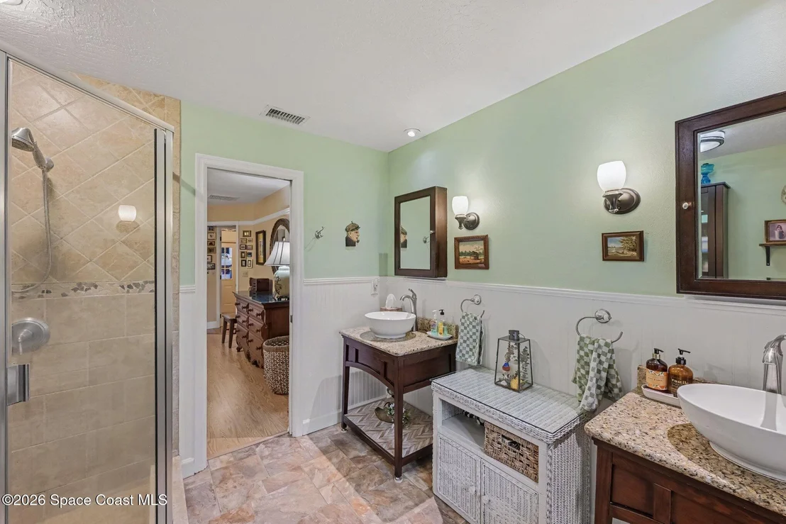 Photo of 1810 Whispering Oaks Circle