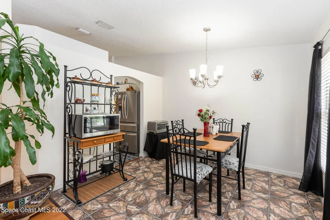 Photo of 505 Arabella Lane
