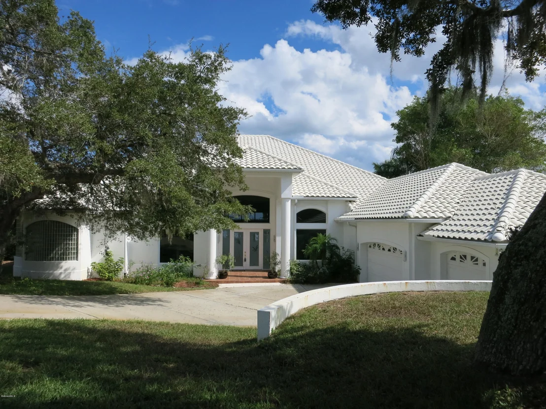 Photo of 355 Bay Point Drive